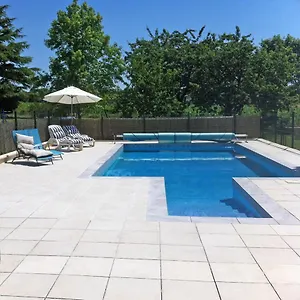 Les Maricotais L'hirondelle Hébergement de vacances Treverien