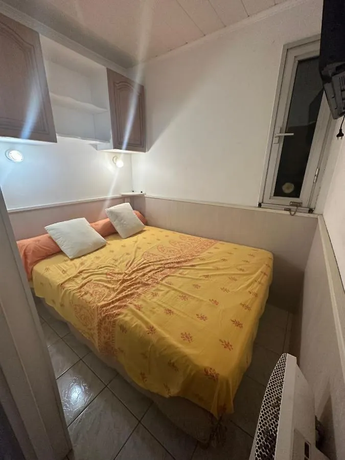 A La Semaine Ou Au Jour / Location Studio Meuble 30M² La Ciotat Appartement
