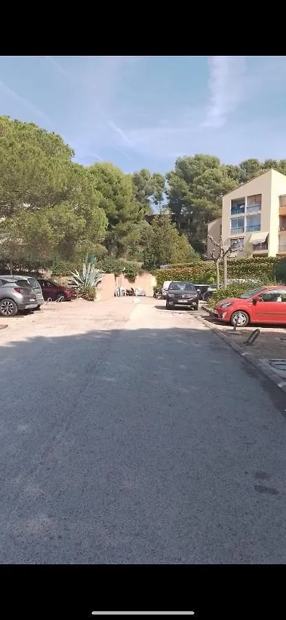 Apartment A La Semaine Ou Au Jour / Location Studio Meuble 30M² La Ciotat